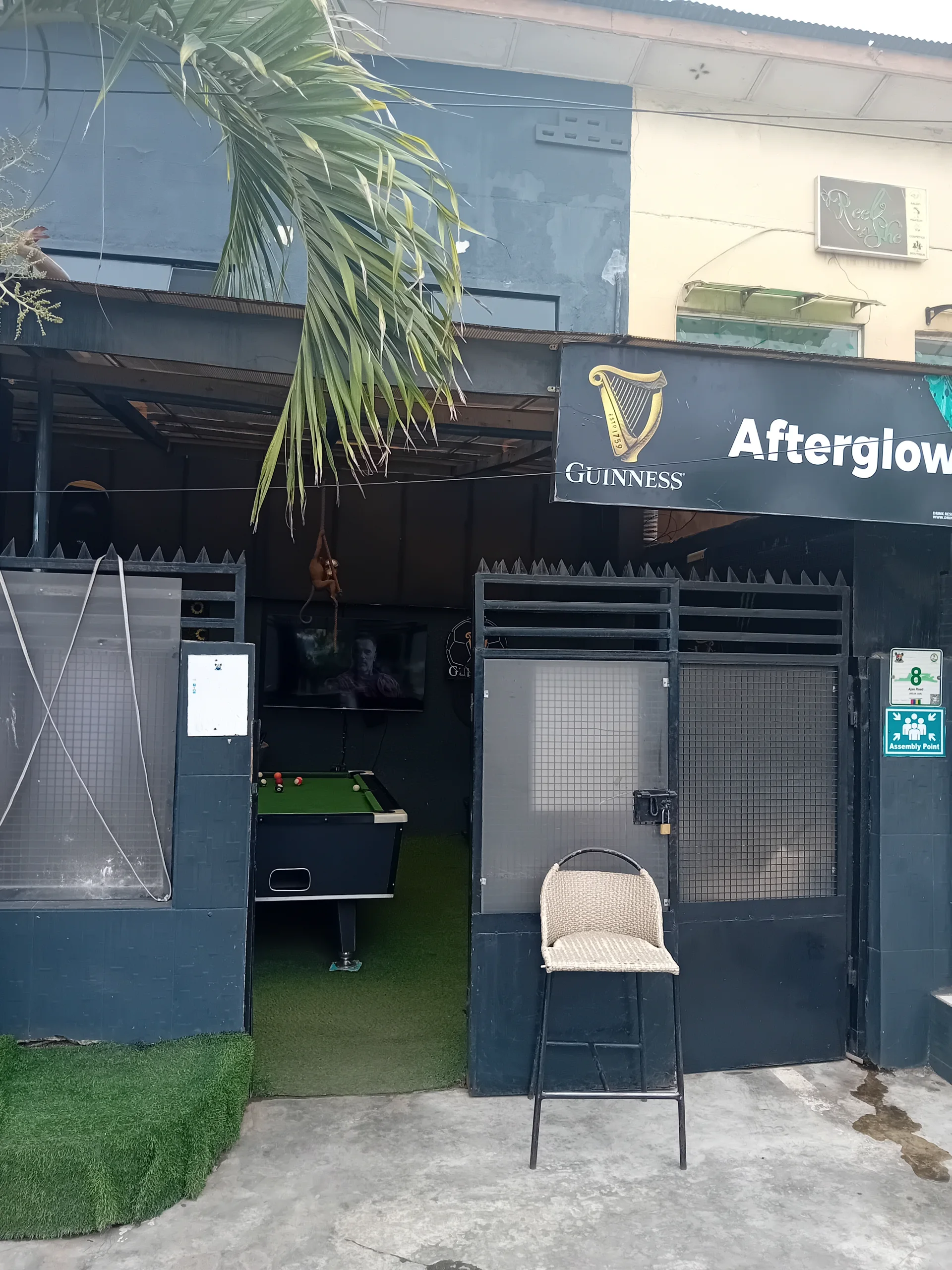 After Glow Lounge & Restaurant Is A Stylish and Versatile Hospitality Venue Located Off Adeniyi Jones in Ikeja, Lagos. The Venue Offers A Relaxed Yet Vibrant Atmosphere, Making It Suitable for A Variety of Social Gatherings, Celebrations, Intimate Parties, Corporate Hangouts, Dinners, Birthdays, and Other Special Occasions.