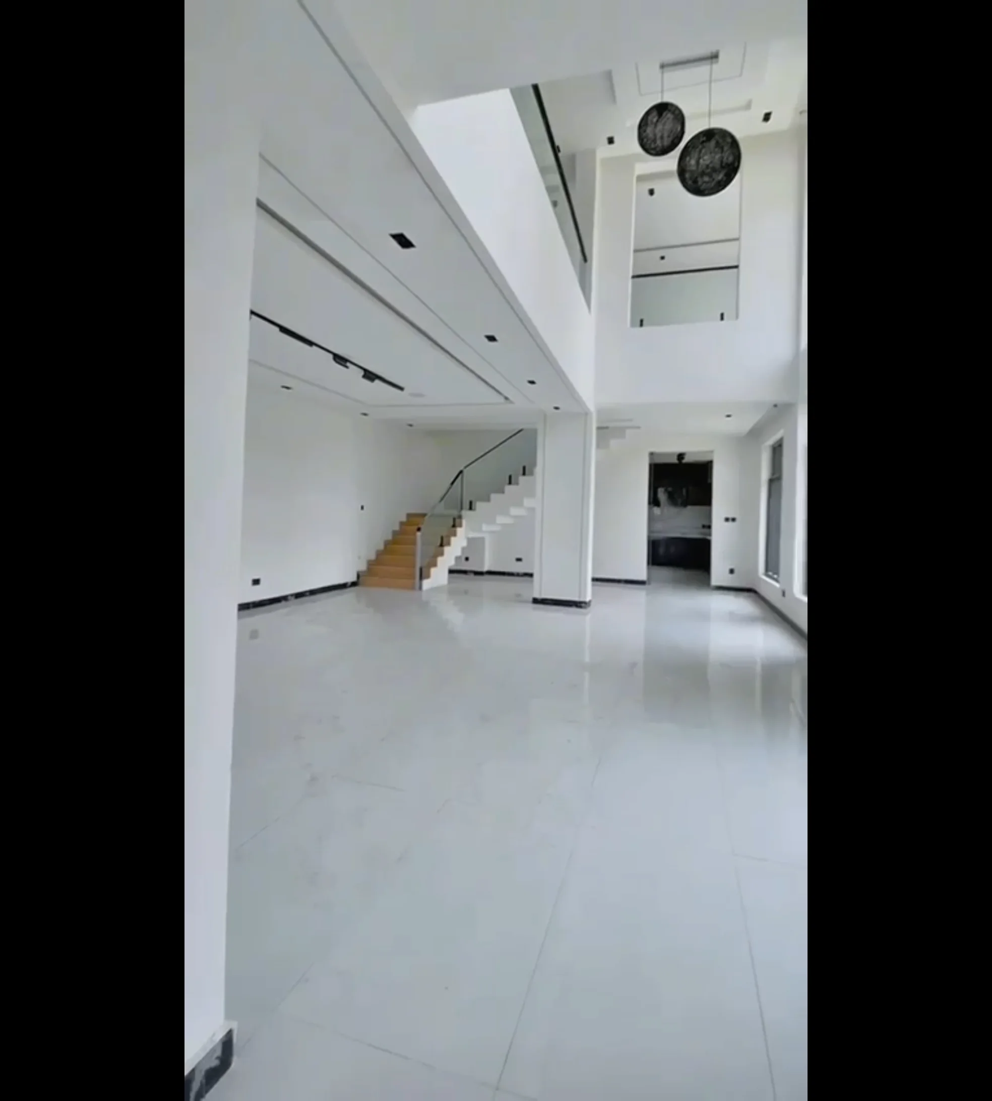 Discounted 5 Bedroom Duplex!!!