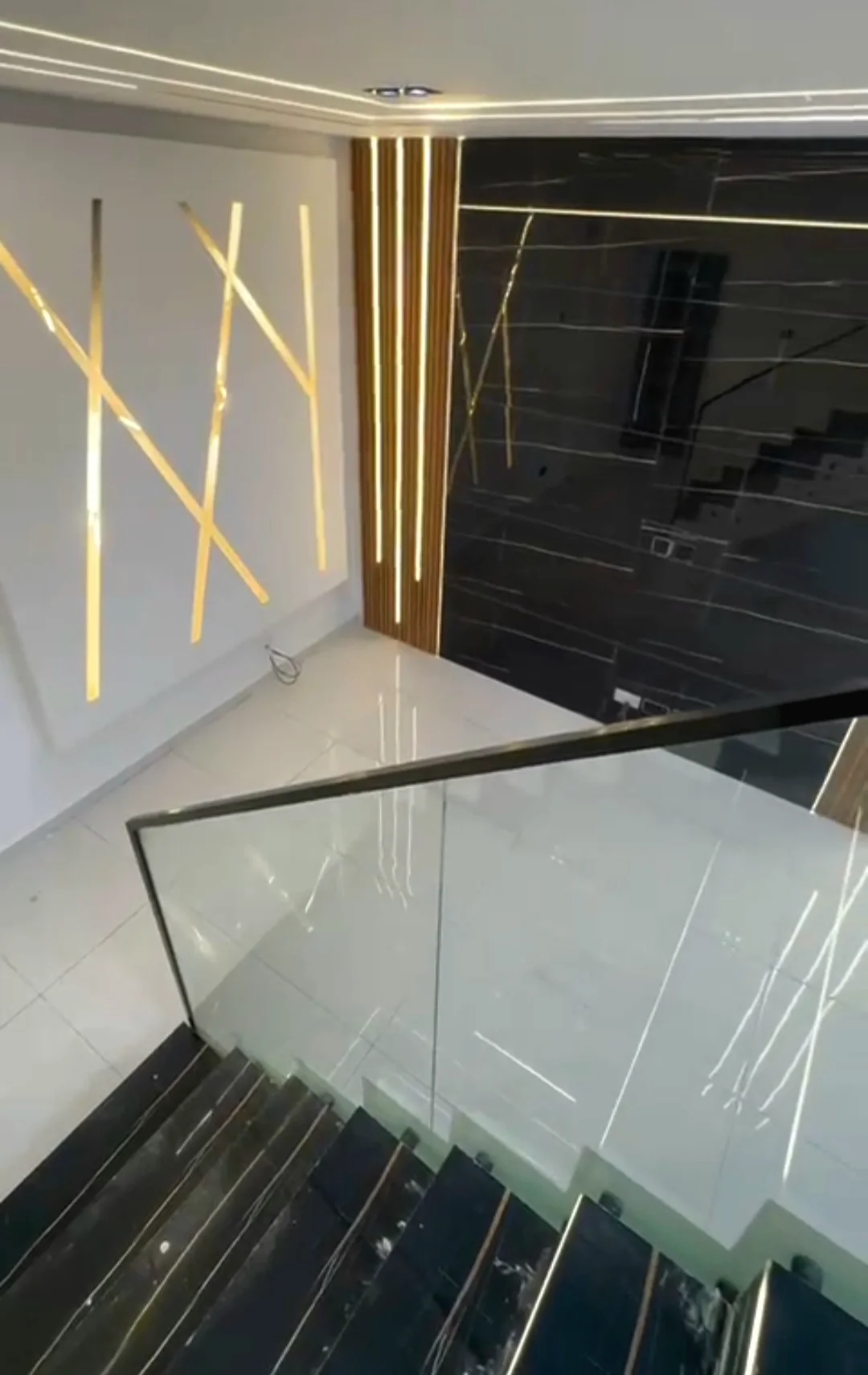 Detached Duplexes With Bq And Pool For Sale