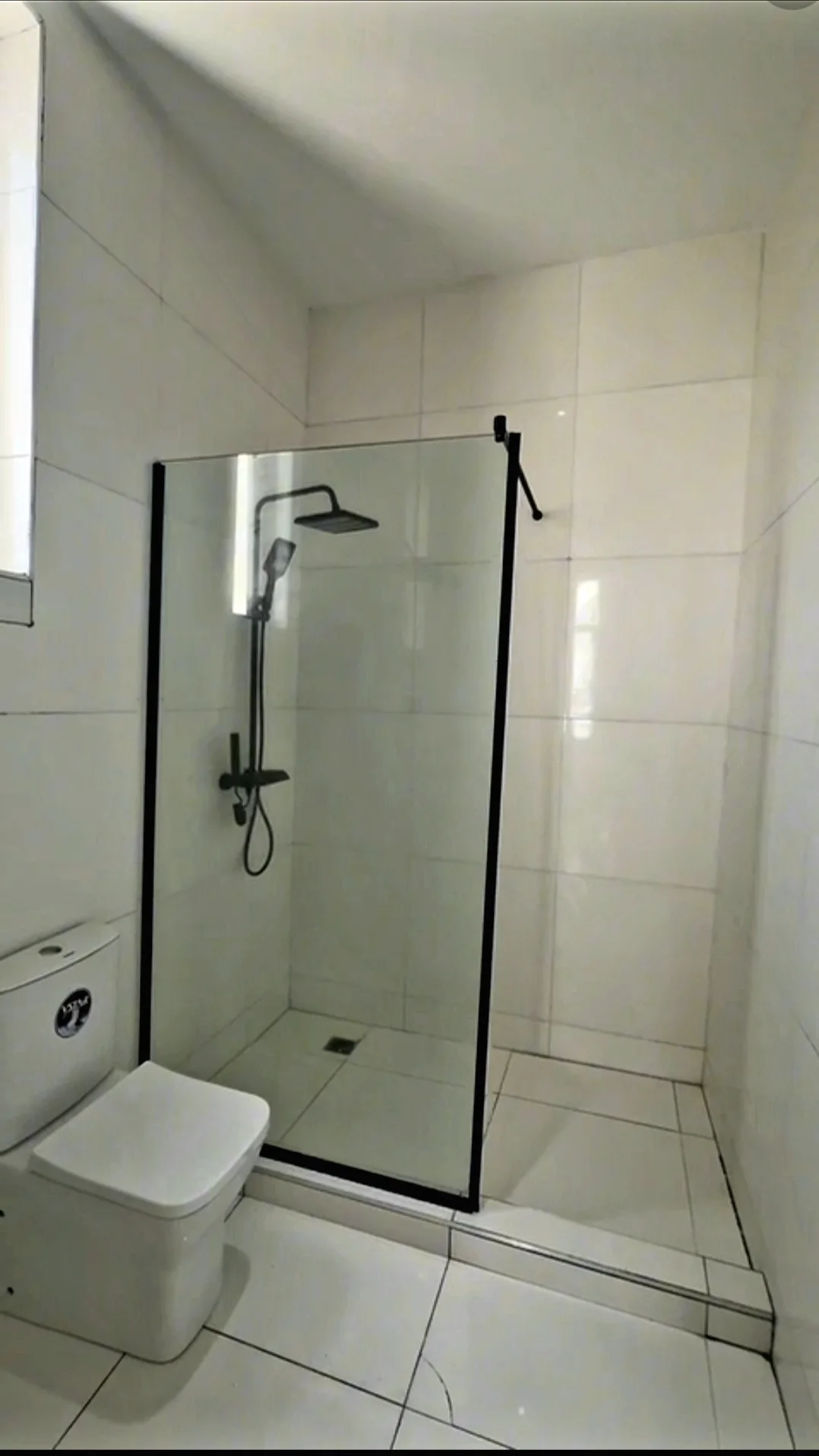 Detached Duplexes With Bq And Pool For Sale thumbnail 7