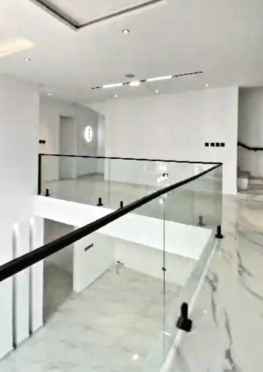 5 Bedroom Fully Detached House With En-Suite Bedrooms thumbnail 5