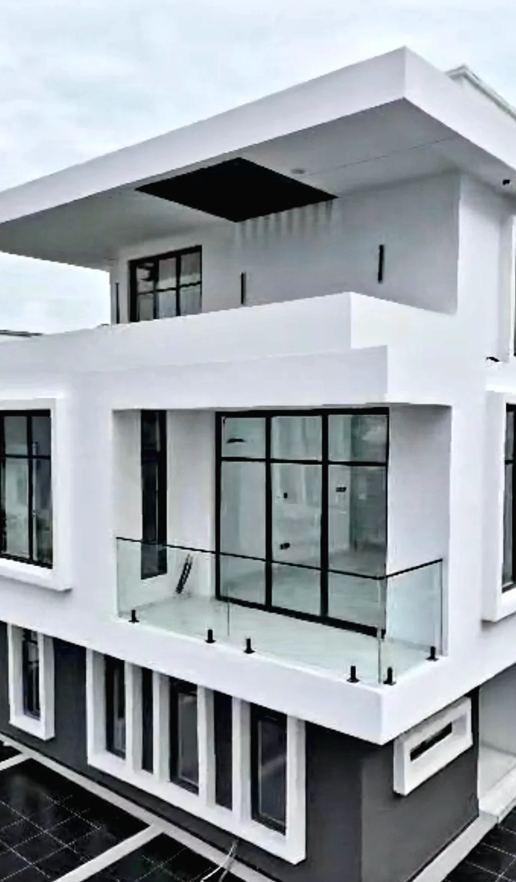 5 Bedroom Fully Detached House With En-Suite Bedrooms thumbnail 6