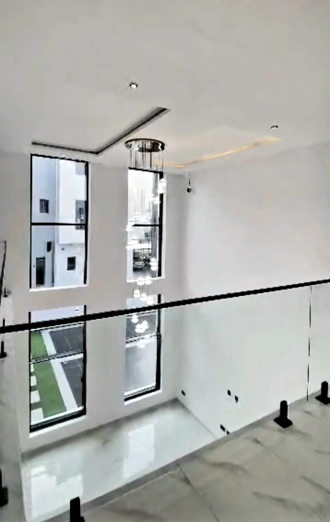 5 Bedroom Fully Detached House With En-Suite Bedrooms thumbnail 8