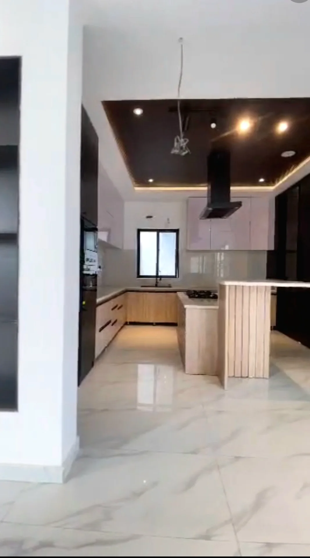 5 Bedroom Fully Detached House With En-Suite Bedrooms thumbnail 12