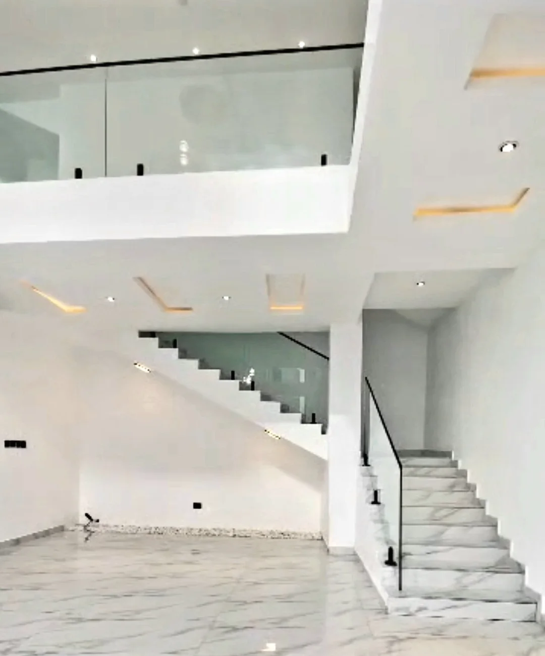 5 Bedroom Fully Detached House With En-Suite Bedrooms thumbnail 13