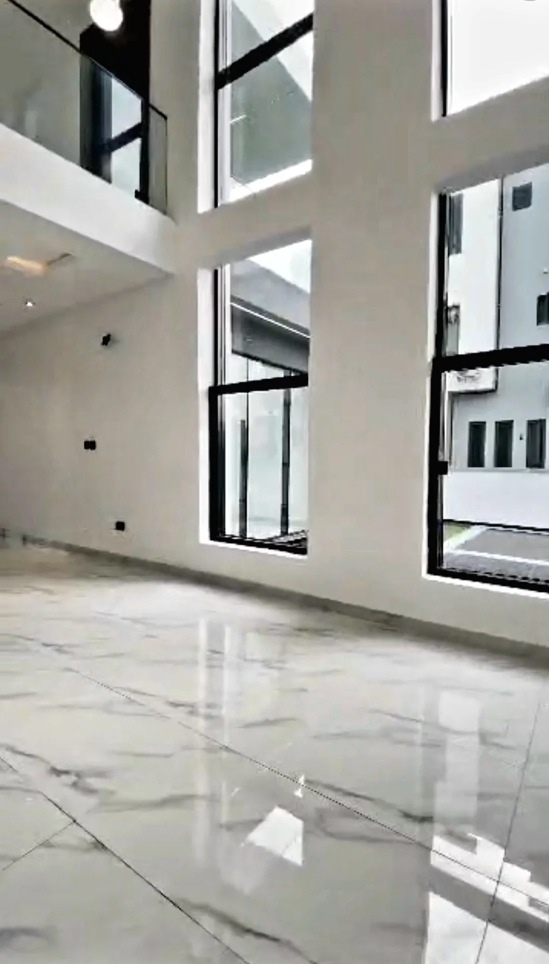 5 Bedroom Fully Detached House With En-Suite Bedrooms thumbnail 14