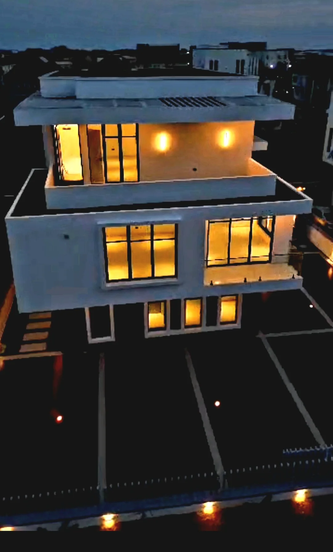 5 Bedroom Fully Detached House With En-Suite Bedrooms thumbnail 19