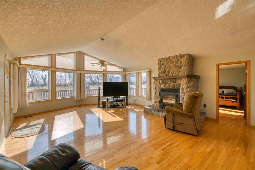 Goat Farm Acreage Listing. Lovely 5 Bedroom Home On 5 Acres thumbnail 7