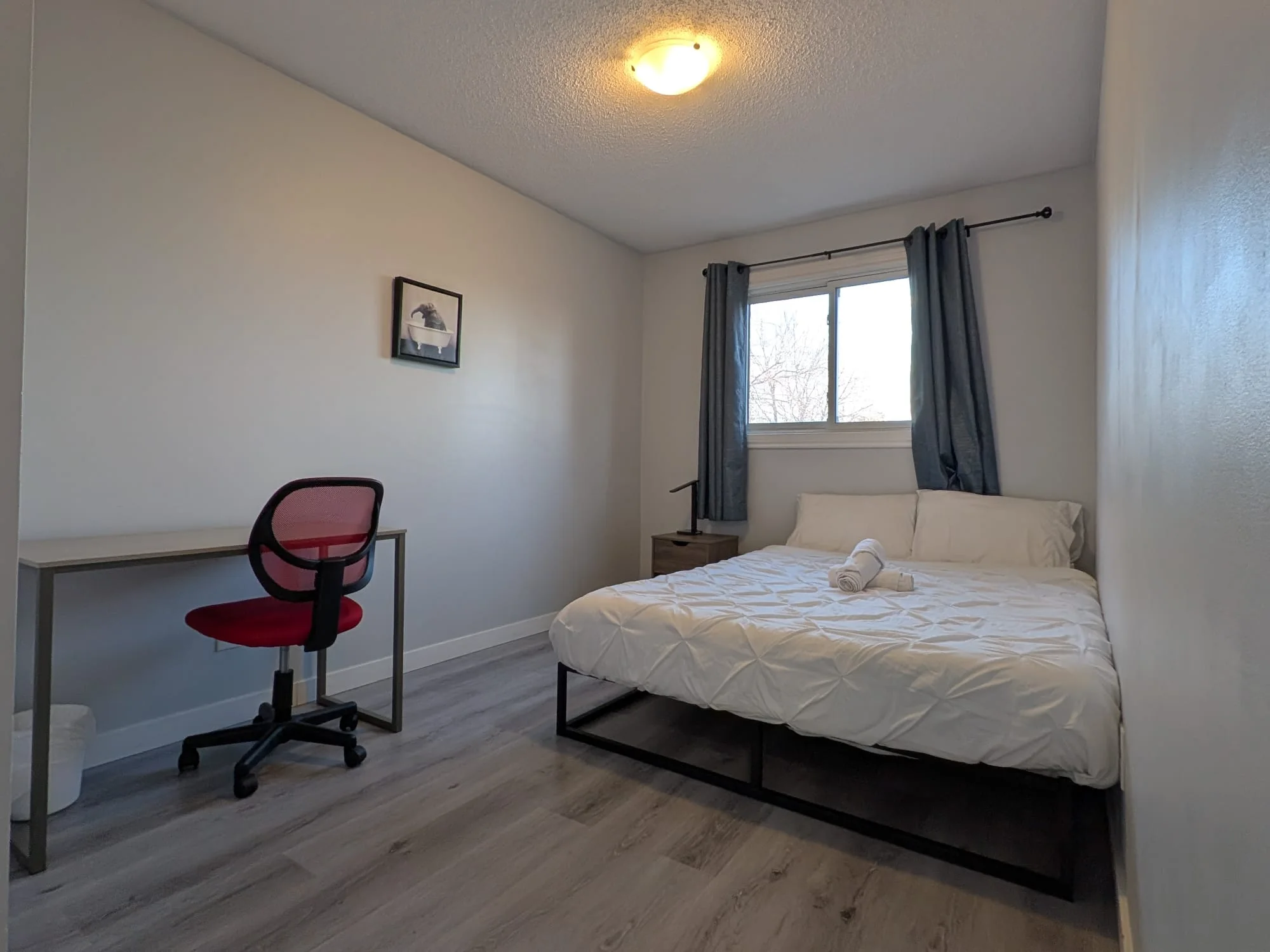 Studio Condominium Downtown Calgary thumbnail 6