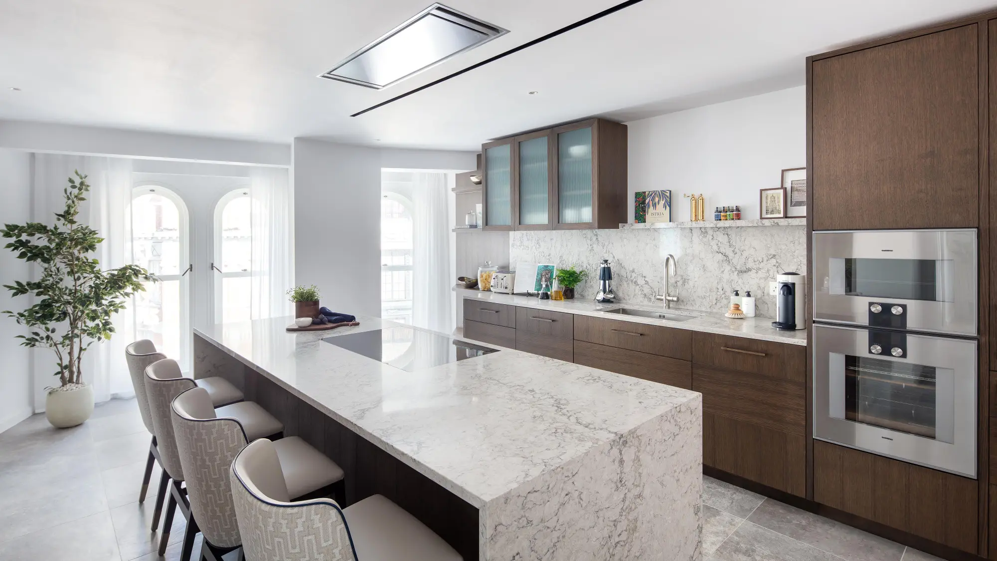 Beach Front 5 Bed Duplex - Victoria Island thumbnail 6