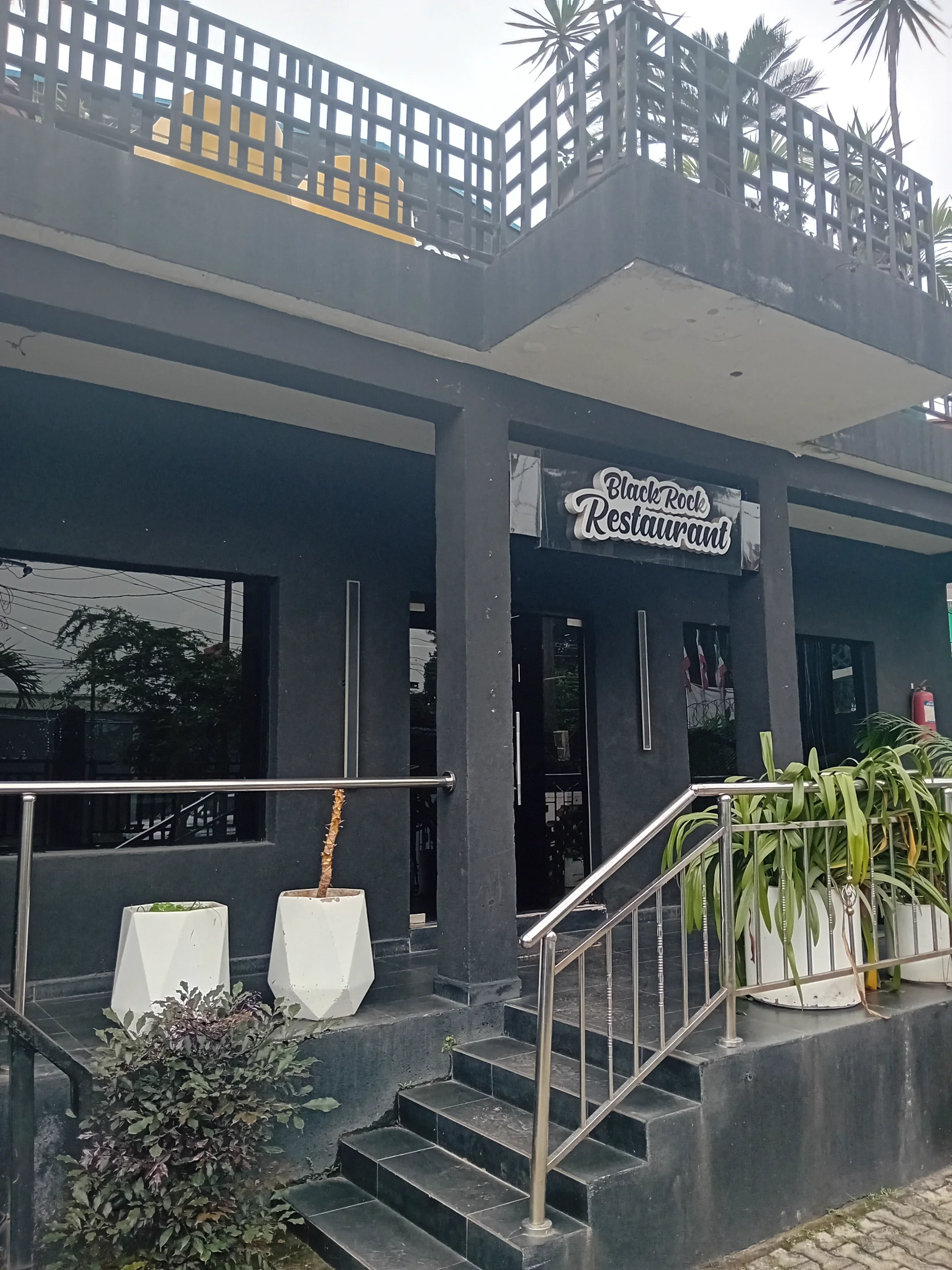 Black Rock Restaurant & Lounge, Located in Ikeja Gra, Offers A Refined Setting for Social Gatherings, Private Celebrations, Corporate Get-Togethers, Birthday Parties, Dinners, and Other Special Occasions. The Venue Provides A Well-Arranged Indoor Space With A Contemporary Lounge Atmosphere, Suitable for Guests Who Want to Combine Dining, Entertainment, and Event Hosting in One Location. thumbnail 6