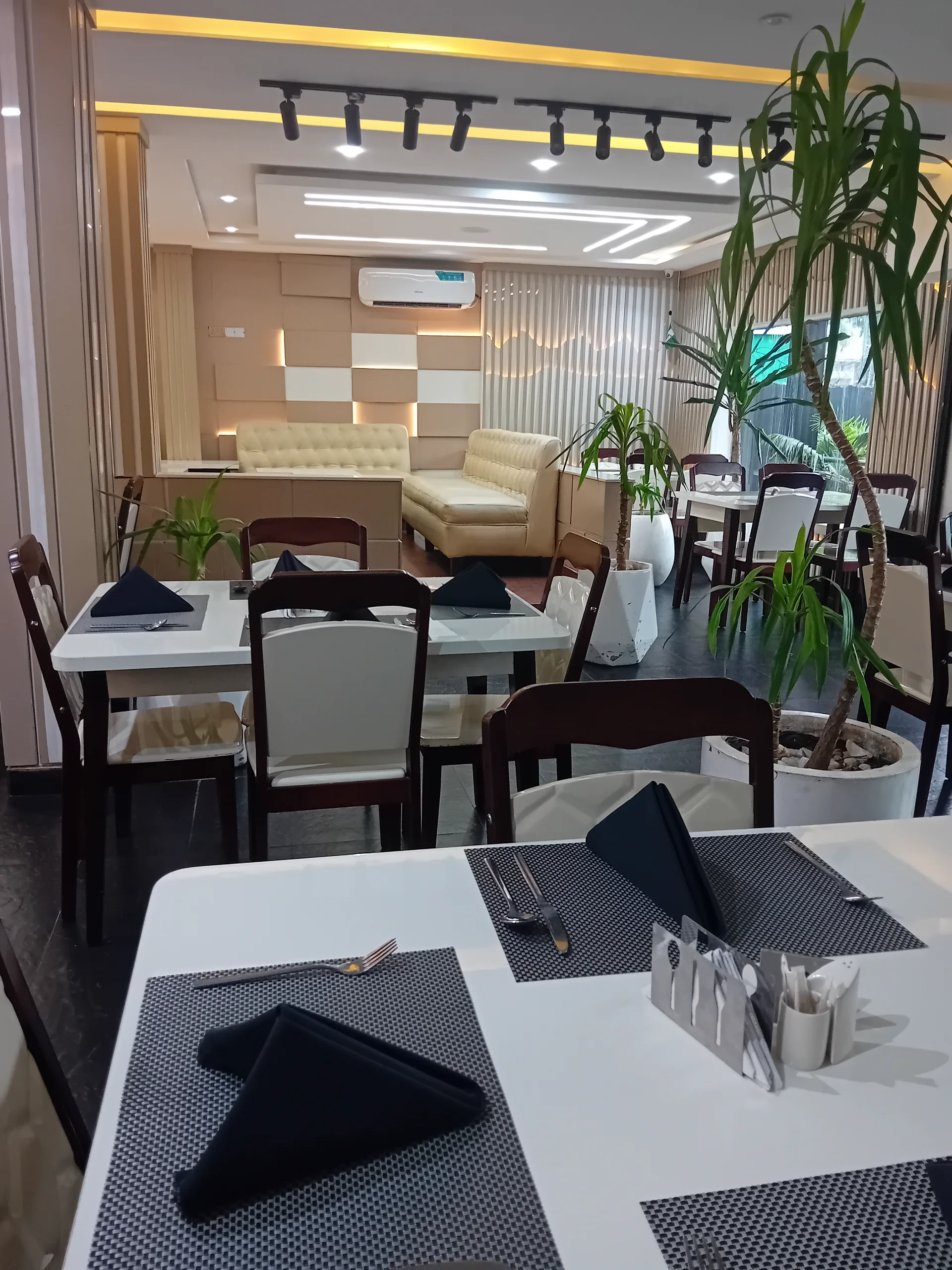 Black Rock Restaurant & Lounge, Located in Ikeja Gra, Offers A Refined Setting for Social Gatherings, Private Celebrations, Corporate Get-Togethers, Birthday Parties, Dinners, and Other Special Occasions. The Venue Provides A Well-Arranged Indoor Space With A Contemporary Lounge Atmosphere, Suitable for Guests Who Want to Combine Dining, Entertainment, and Event Hosting in One Location.