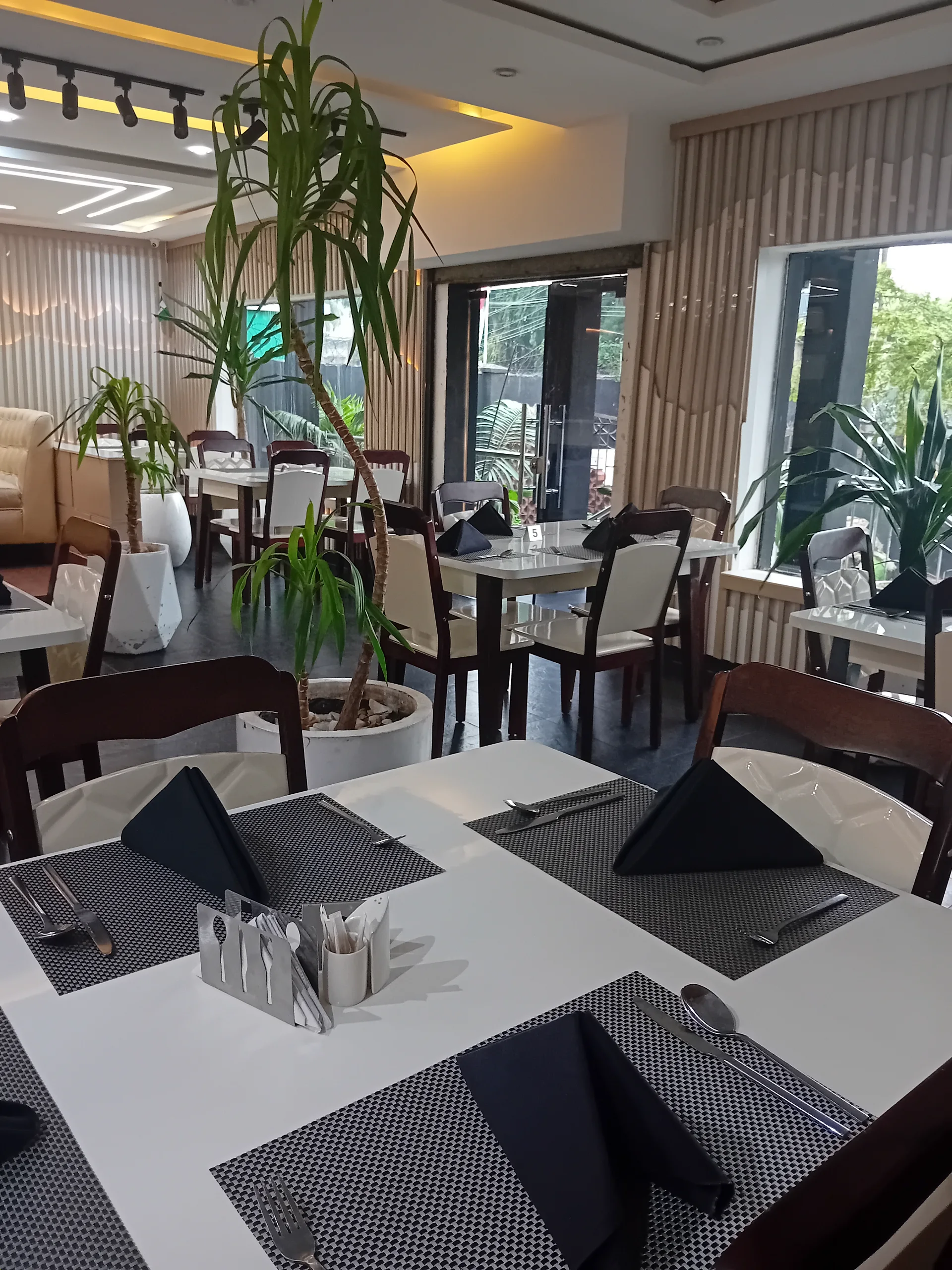 Black Rock Restaurant & Lounge, Located in Ikeja Gra, Offers A Refined Setting for Social Gatherings, Private Celebrations, Corporate Get-Togethers, Birthday Parties, Dinners, and Other Special Occasions. The Venue Provides A Well-Arranged Indoor Space With A Contemporary Lounge Atmosphere, Suitable for Guests Who Want to Combine Dining, Entertainment, and Event Hosting in One Location.