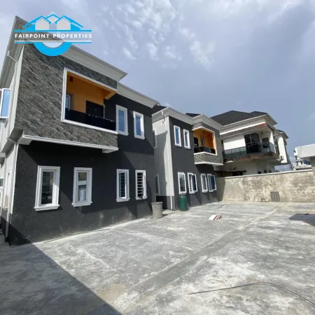 Luxury 2 Bedroom Room Apartment in Yaba Lagos